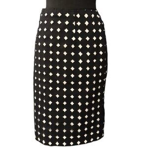 White House Black Market | WHBM | Cut Out | Pencil Skirt | Size 0 | Like New